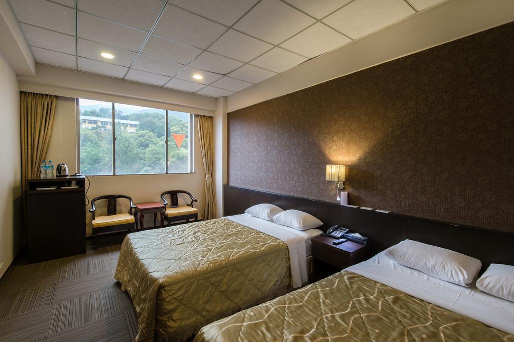 Atami Hotel Taipei Bagian luar foto
