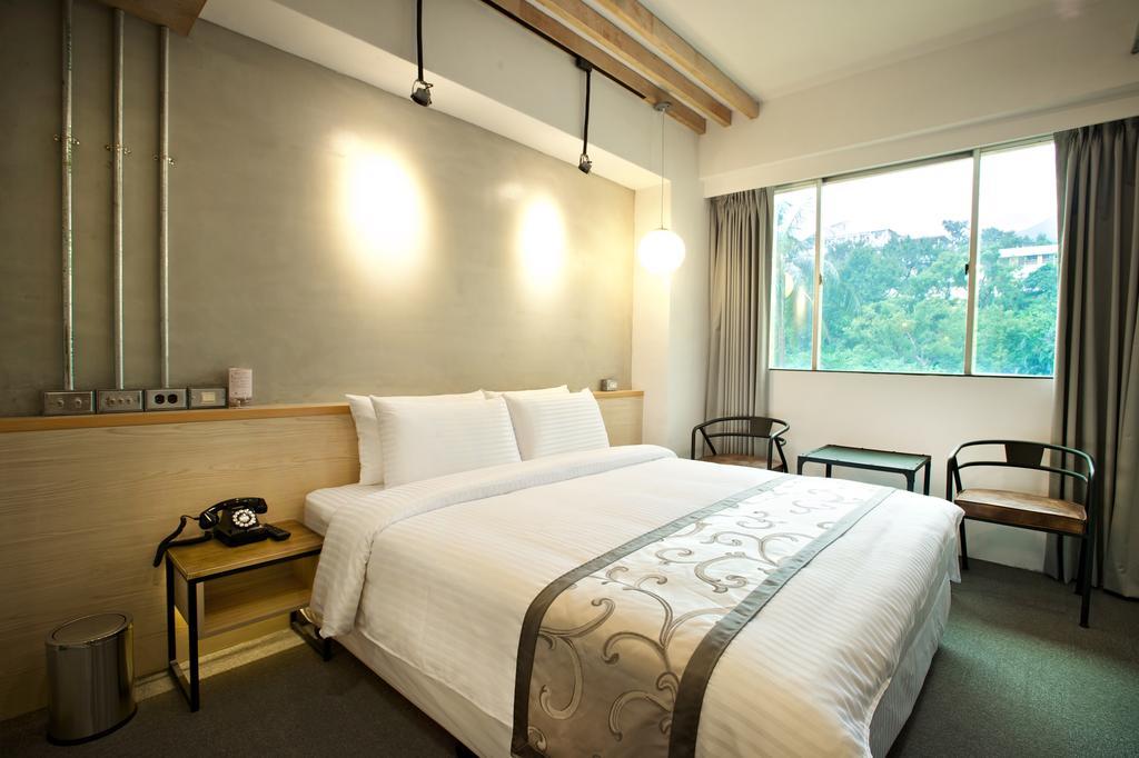 Atami Hotel Taipei Bagian luar foto