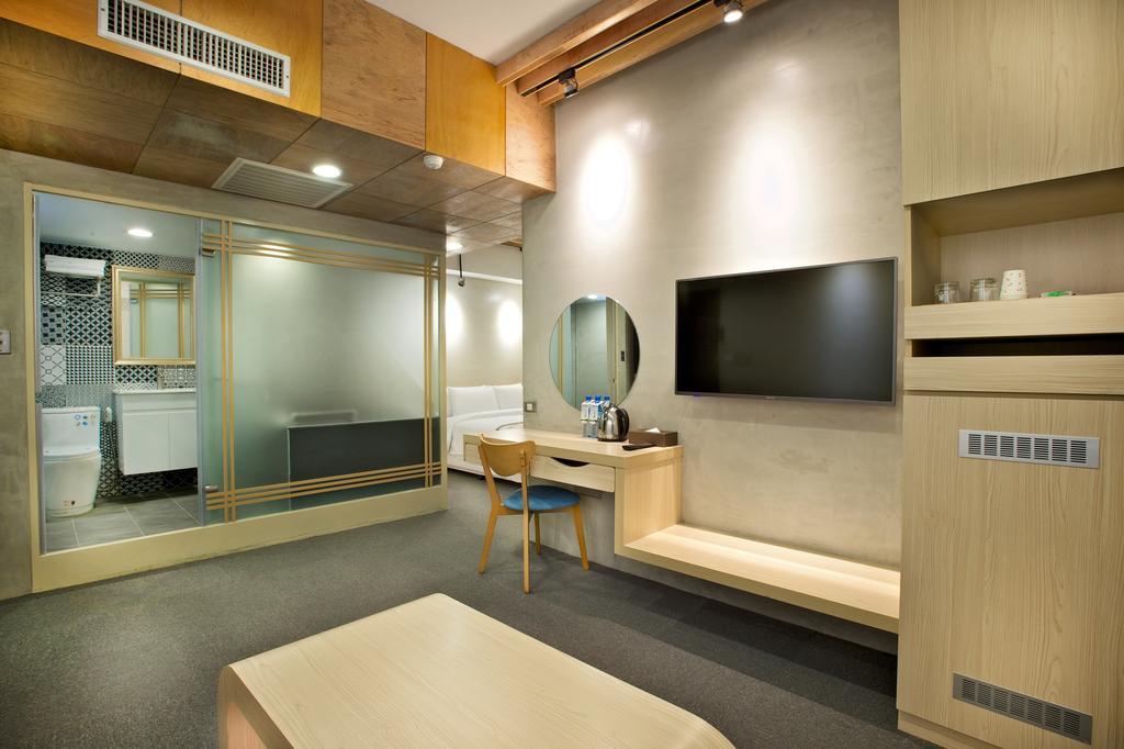 Atami Hotel Taipei Bagian luar foto