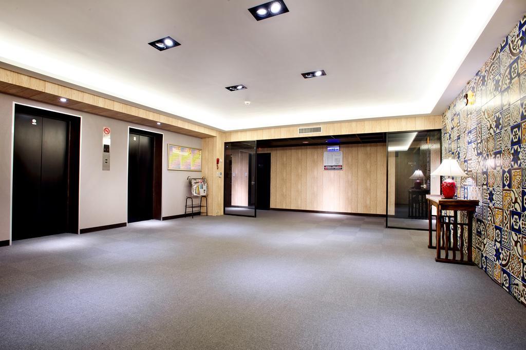 Atami Hotel Taipei Bagian luar foto