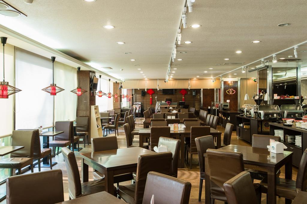 Atami Hotel Taipei Bagian luar foto